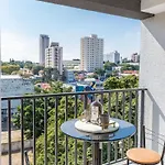 Studio Completo Com Varanda No Alto Da Boa Vista.